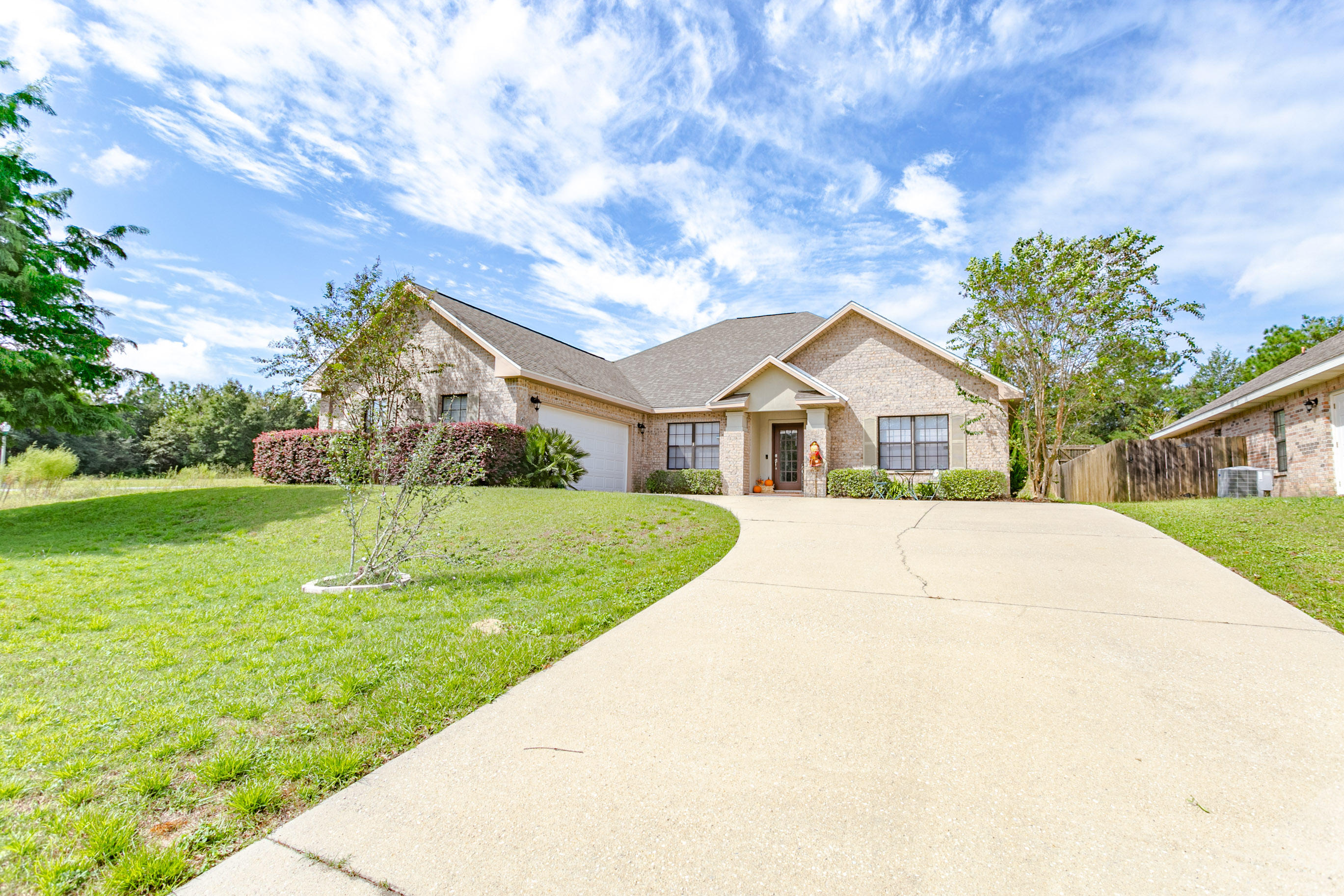 LAKE RIDGE ESTATES - Residential