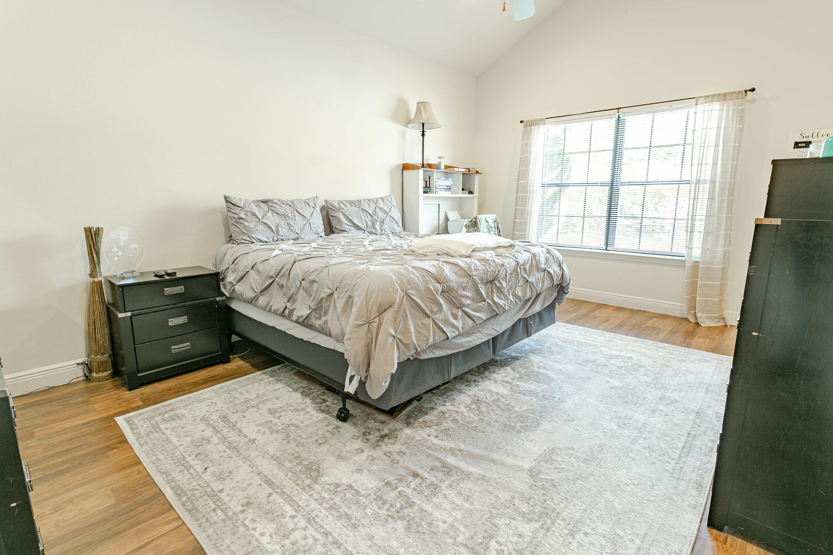 LAKE RIDGE ESTATES - Residential