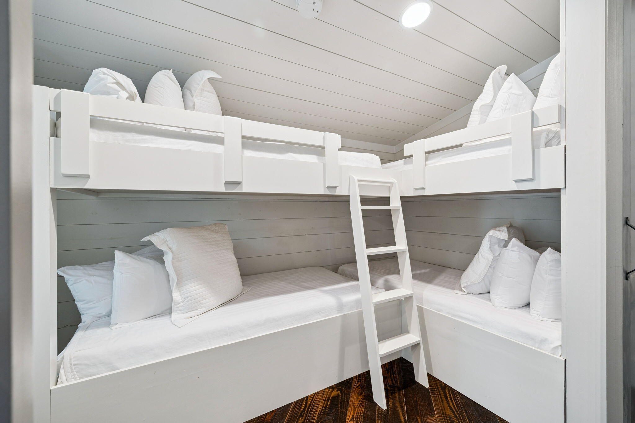 GULF MANOR 1ST ADDN - Residential