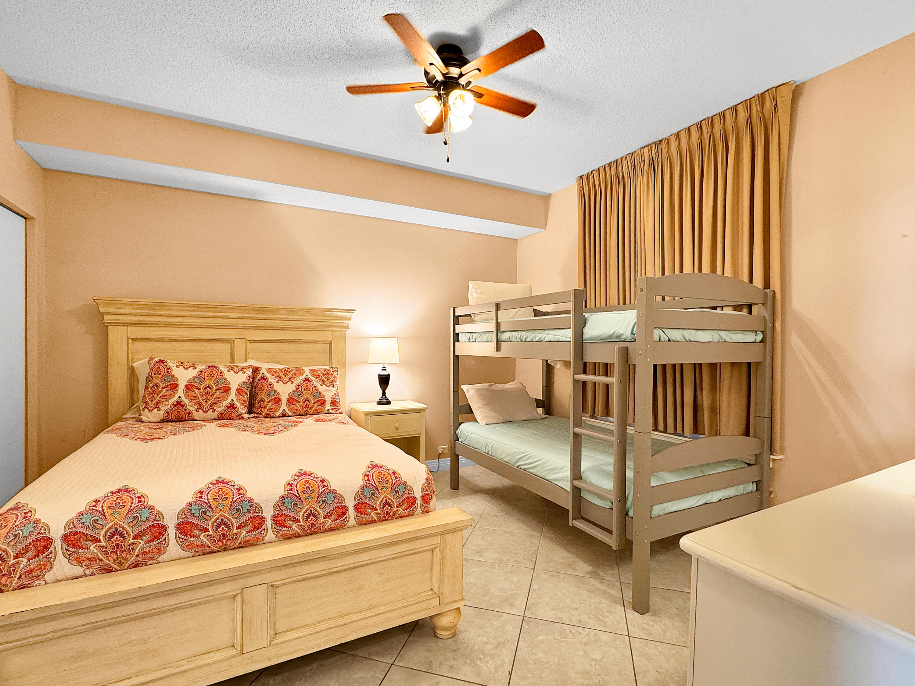 BEACH COLONY RESORT - Residential