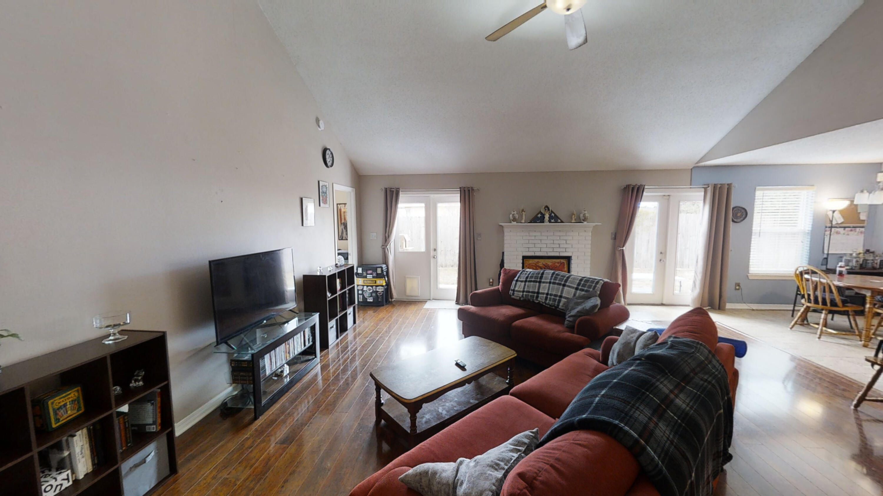 HOLLEY BY THE SEA - Residential