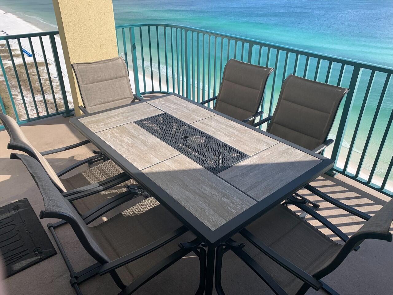 Beautiful highly desirable corner unit on the 17th floor of Jade East Towers, one of Destin's premier Gulf front communities. This luxury condo boasts 10 foot ceilings, enlarged balcony & over 1,600 square feet of living space complete with three bedrooms and three full bathrooms. Water heater and AC system was replaced in 2018. Amenities include a resort style seasonally heated pool, hot tub, lighted tennis court, BBQ grills, picnic area, fitness center, private beach with boardwalk and beach showers.