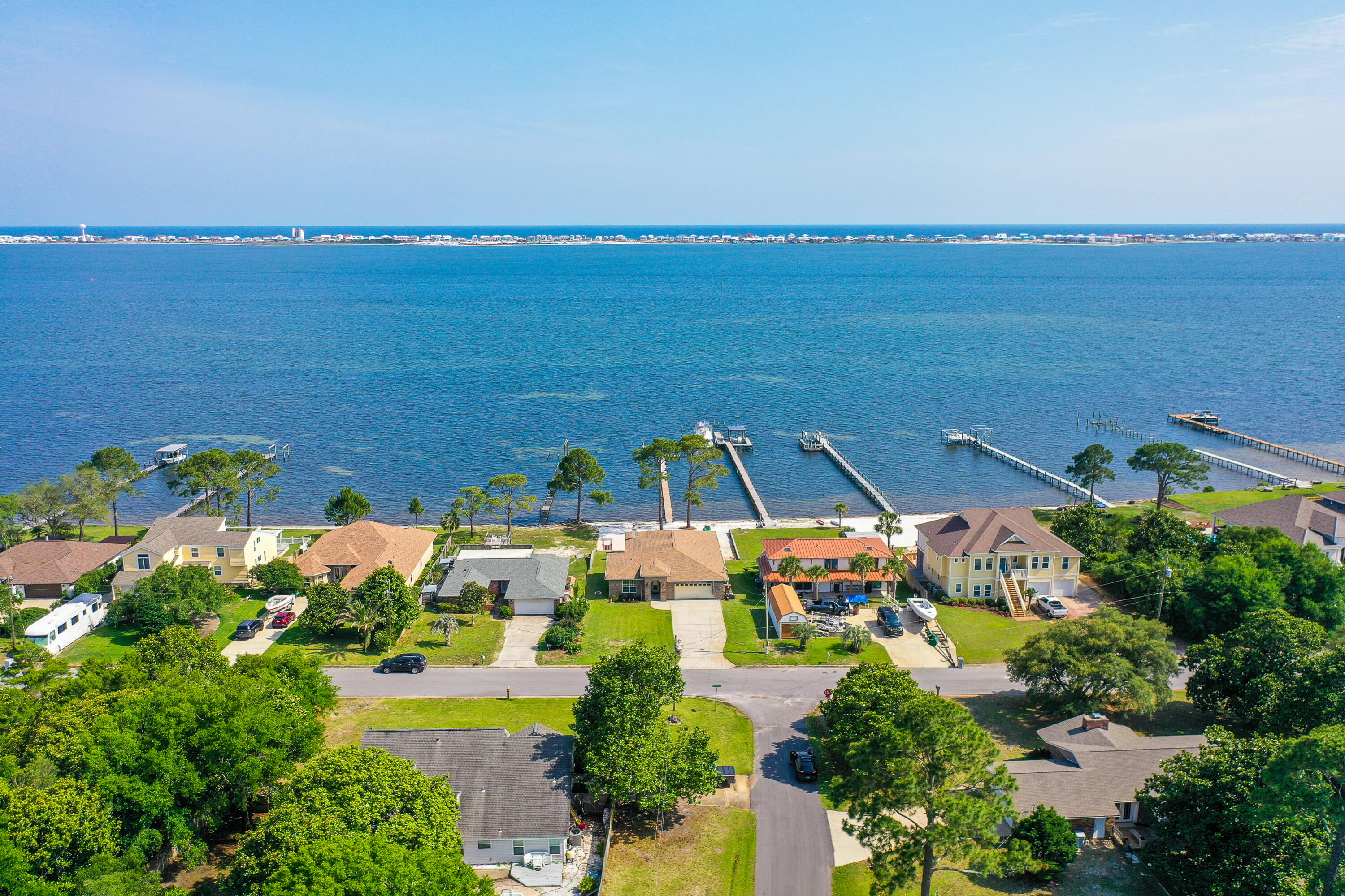 MARTHA'S COVE - Residential