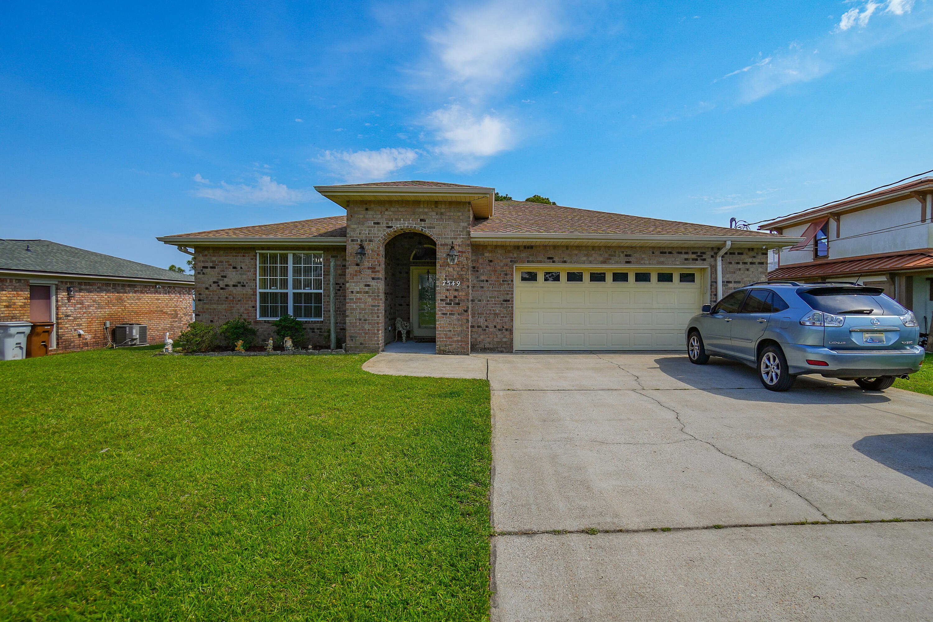 MARTHA'S COVE - Residential