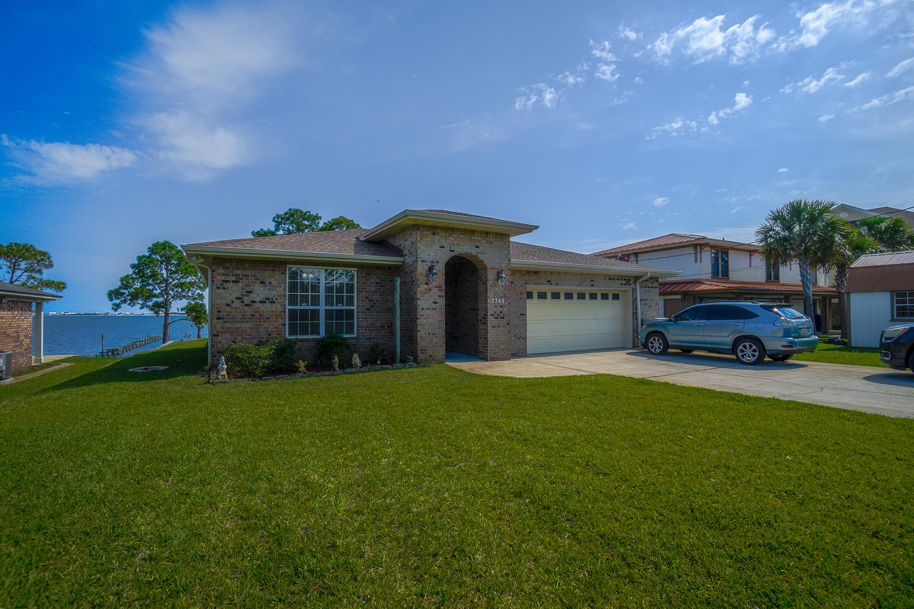 MARTHA'S COVE - Residential