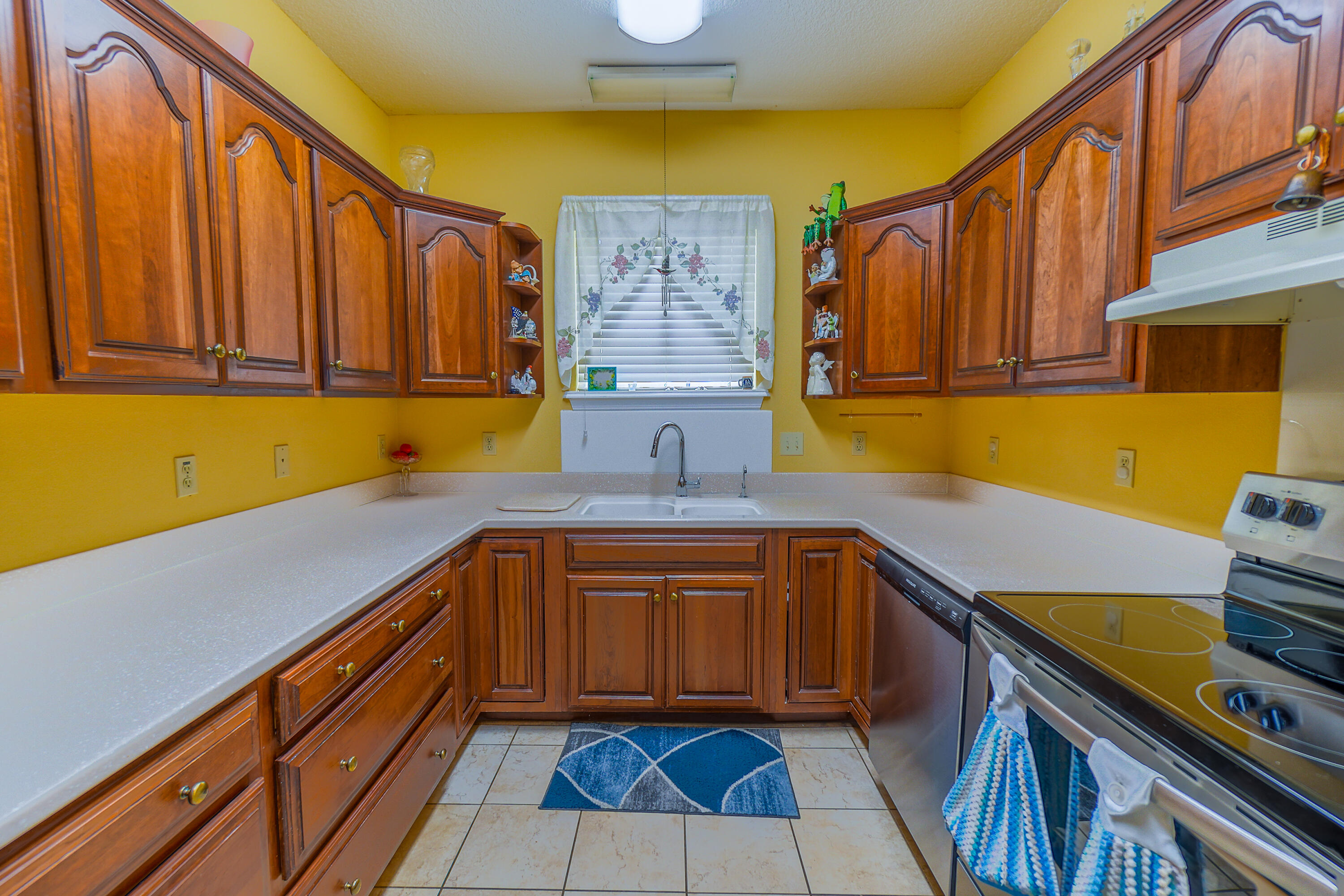 MARTHA'S COVE - Residential