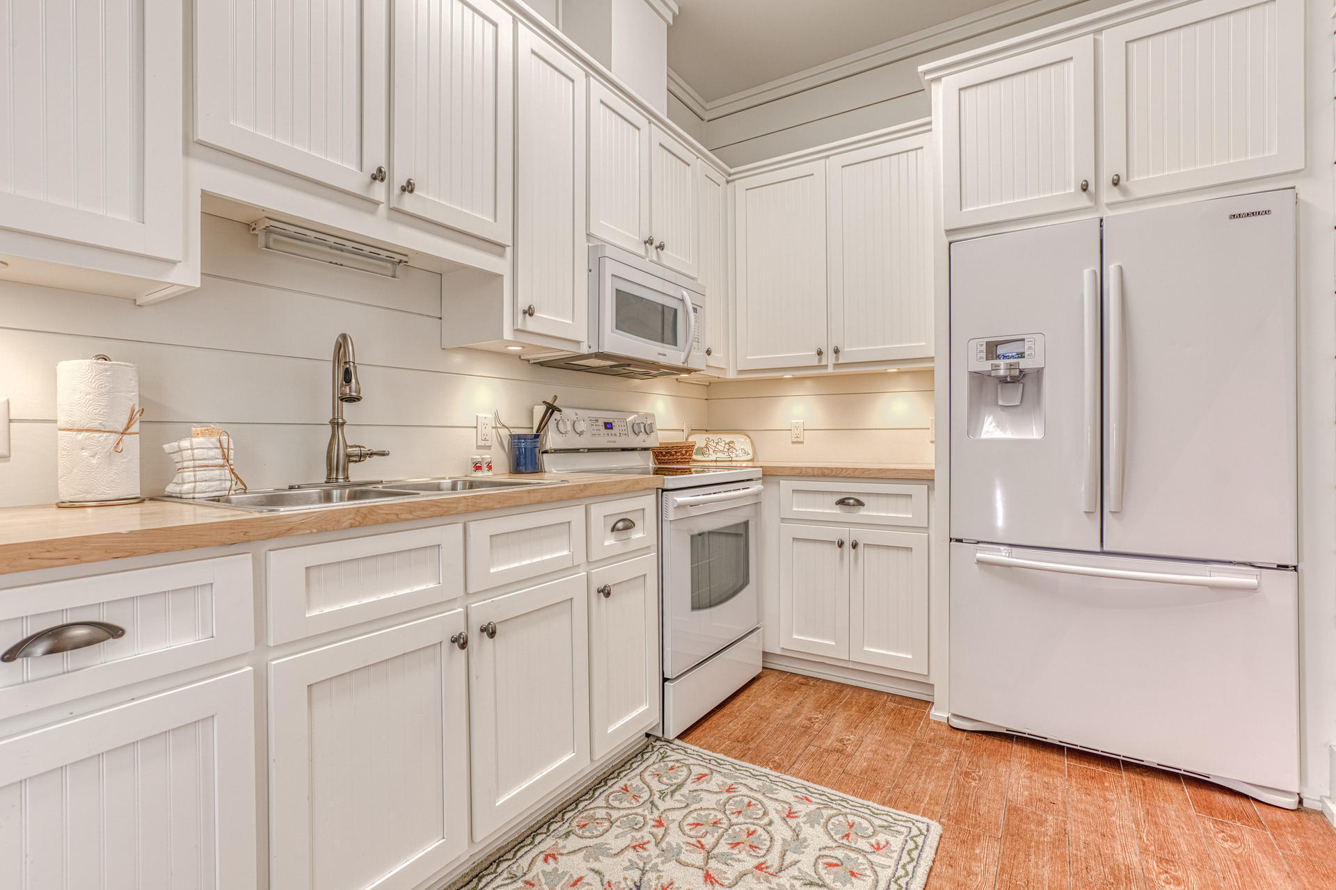 SEAGROVE SHORES 4TH ADD - Residential