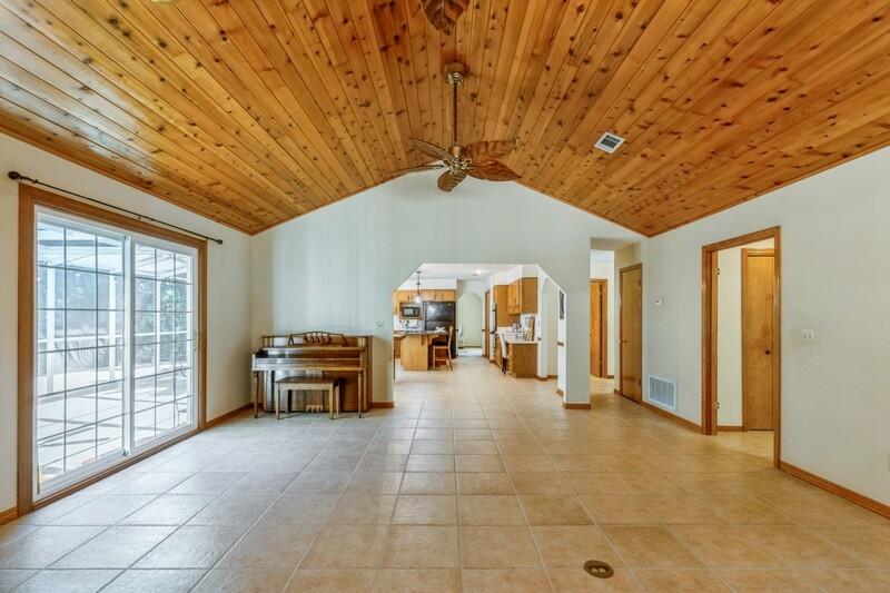 LAKE SHARON ESTATES - Residential