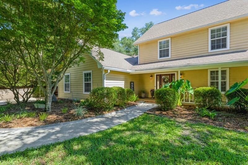 LAKE SHARON ESTATES - Residential