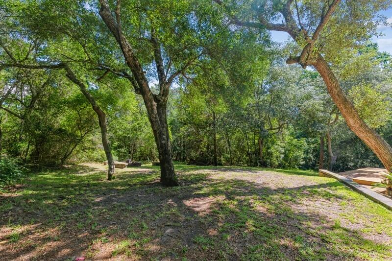 LAKE SHARON ESTATES - Residential