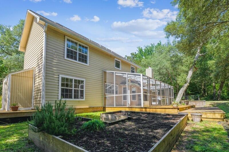LAKE SHARON ESTATES - Residential