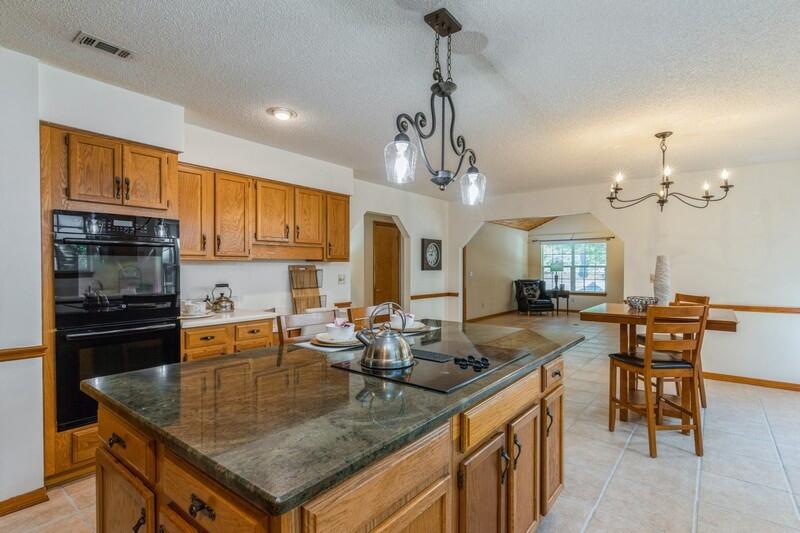 LAKE SHARON ESTATES - Residential