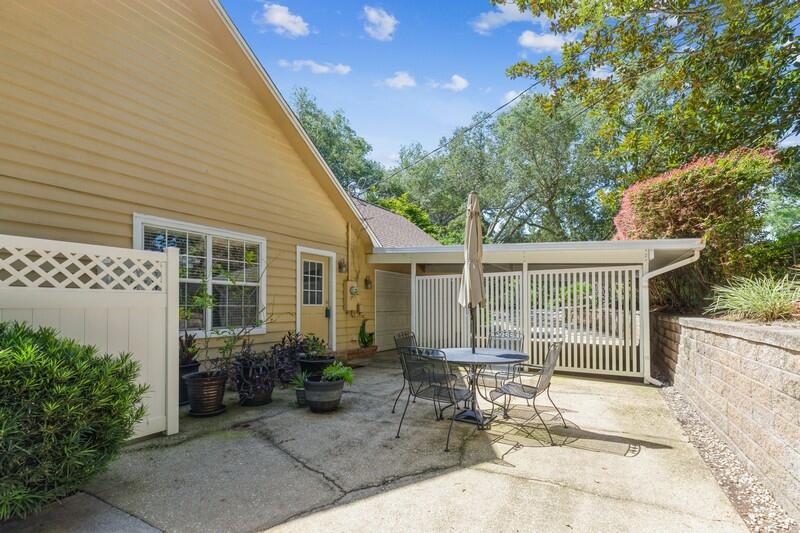 LAKE SHARON ESTATES - Residential