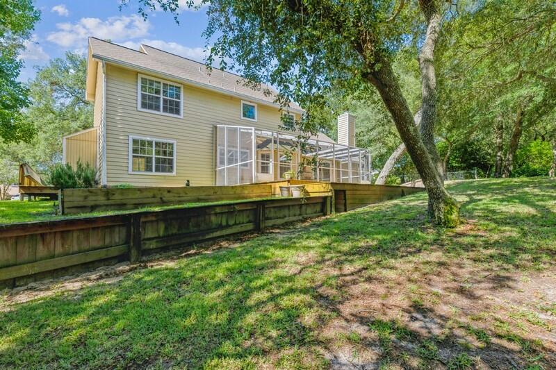 LAKE SHARON ESTATES - Residential