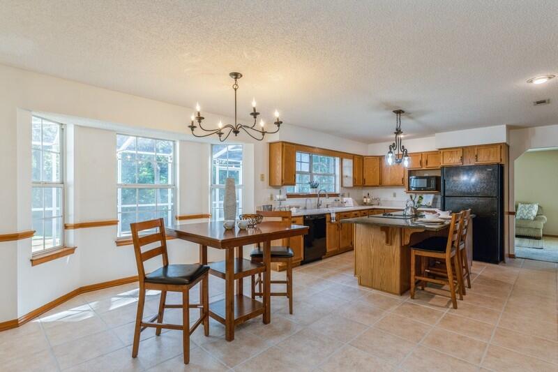LAKE SHARON ESTATES - Residential