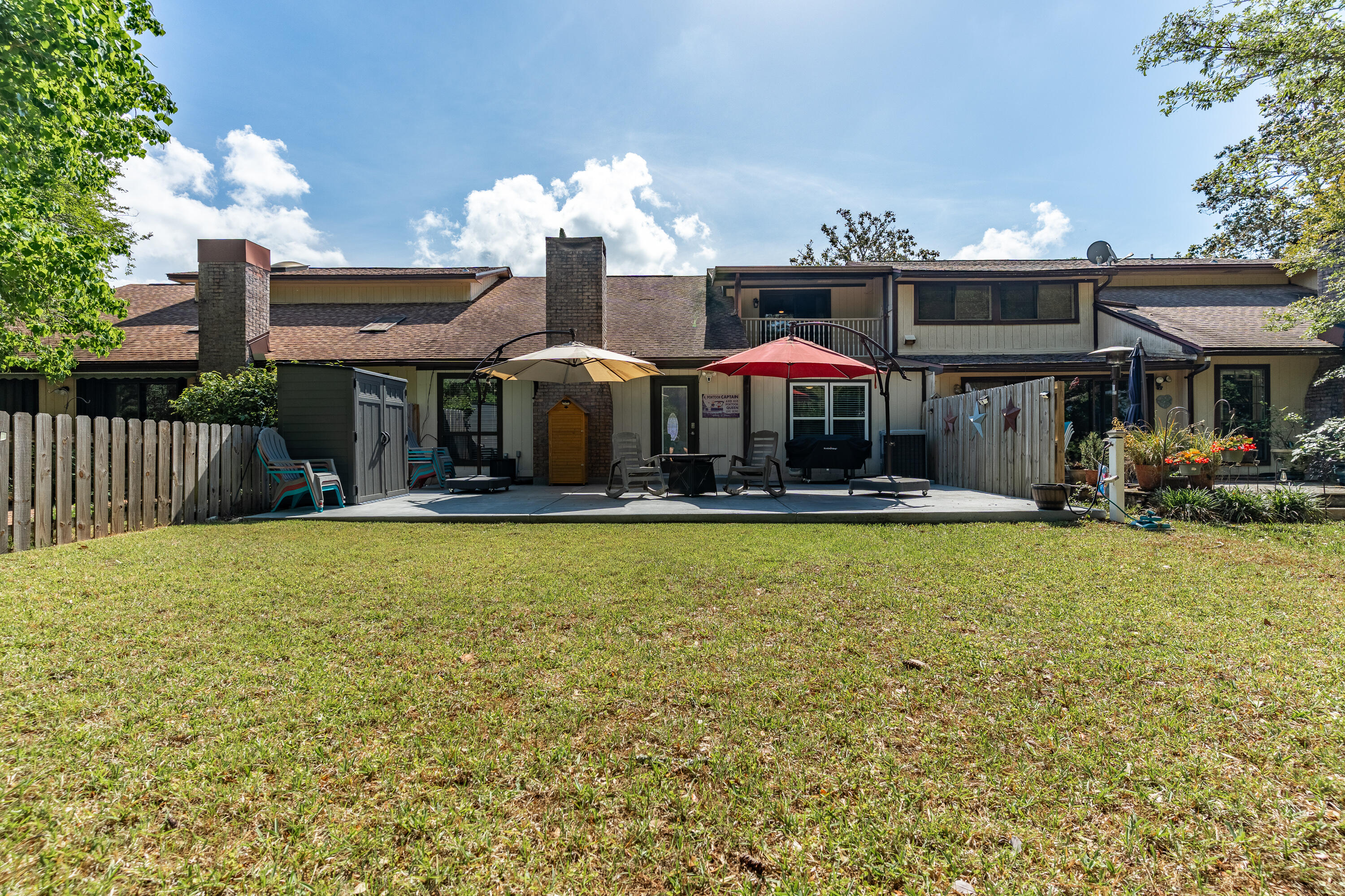 PINEWOOD ESTATES - Residential