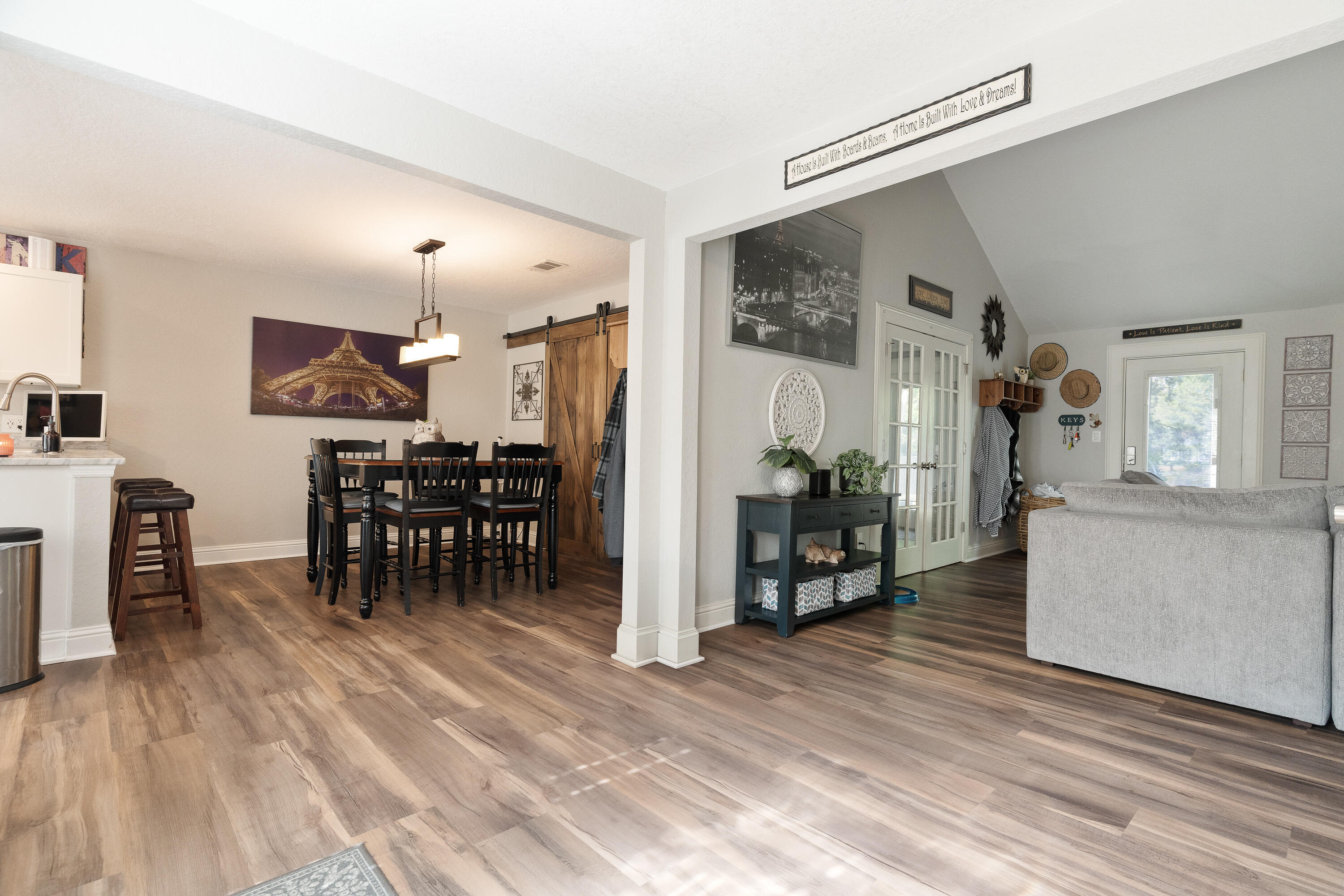 PINEWOOD ESTATES - Residential