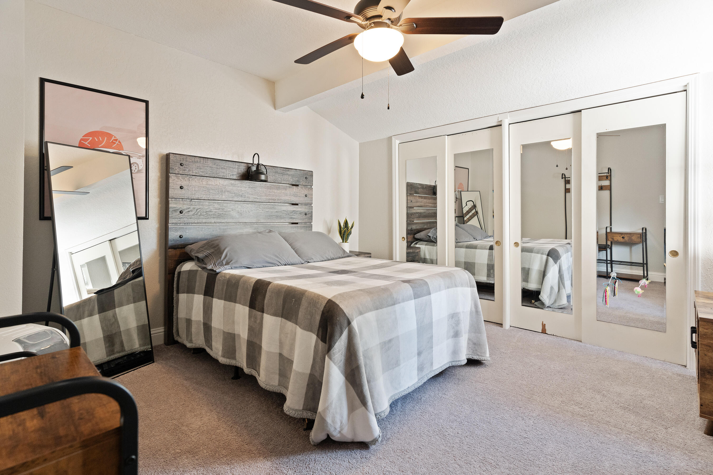 PINEWOOD ESTATES - Residential
