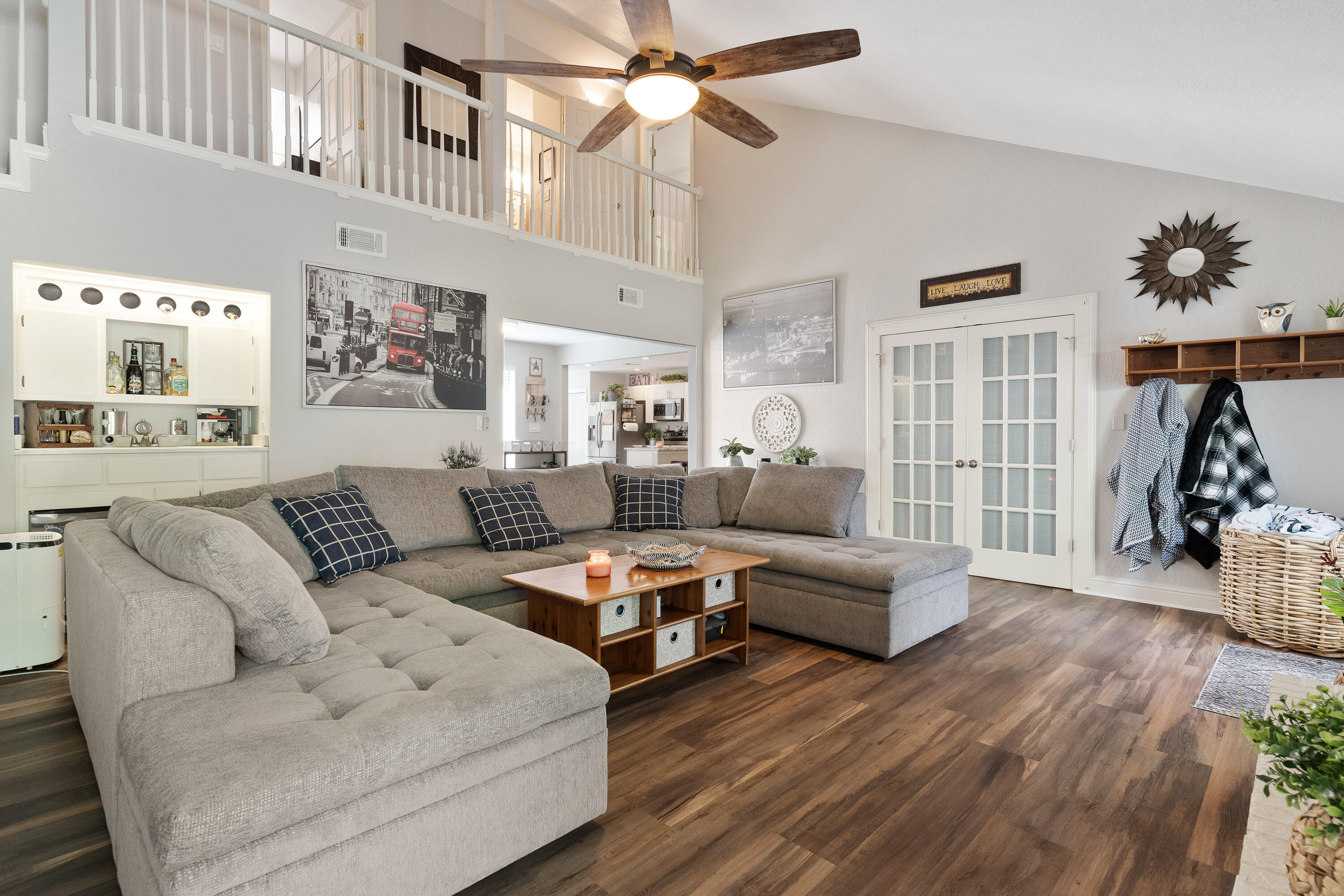 PINEWOOD ESTATES - Residential