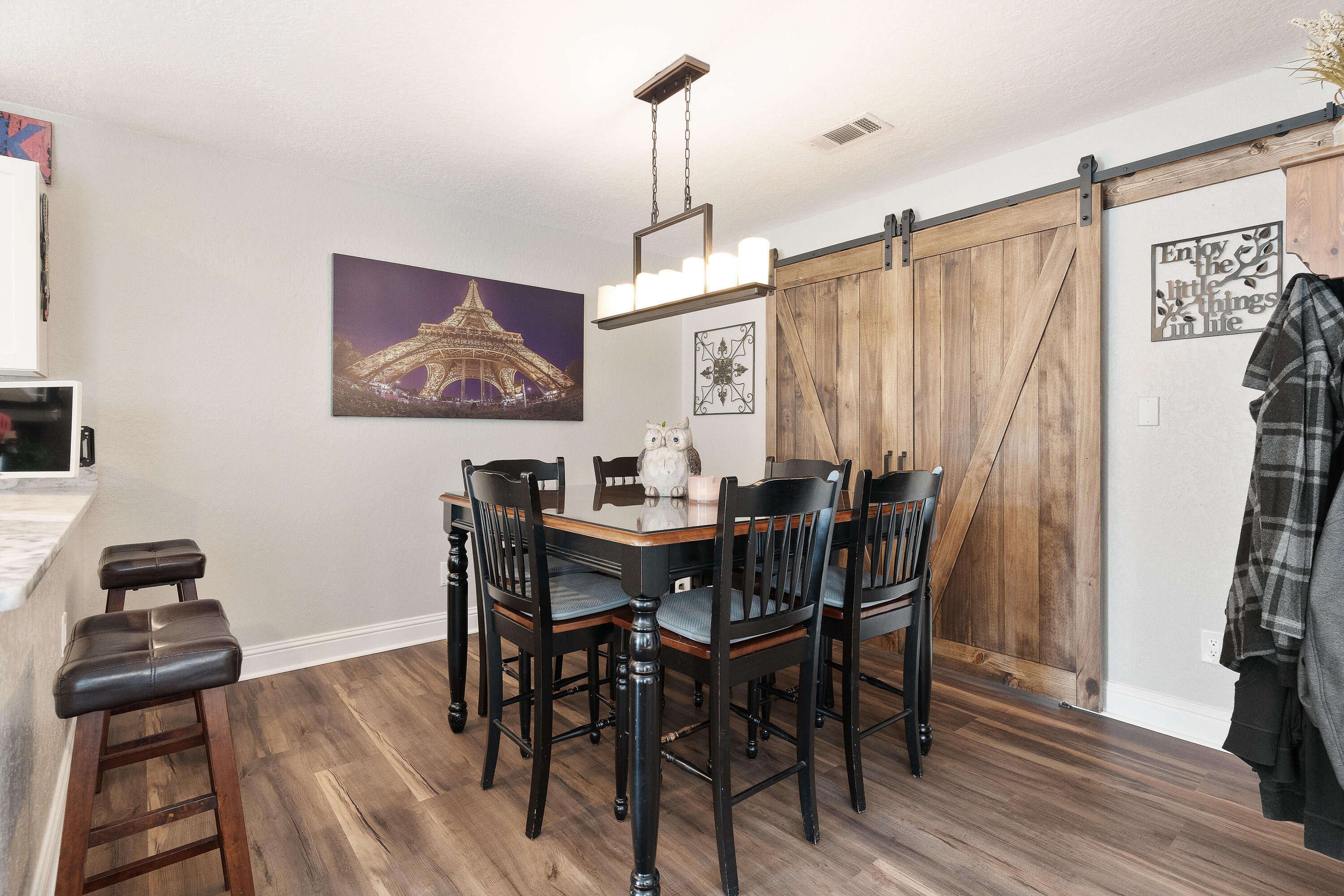 PINEWOOD ESTATES - Residential
