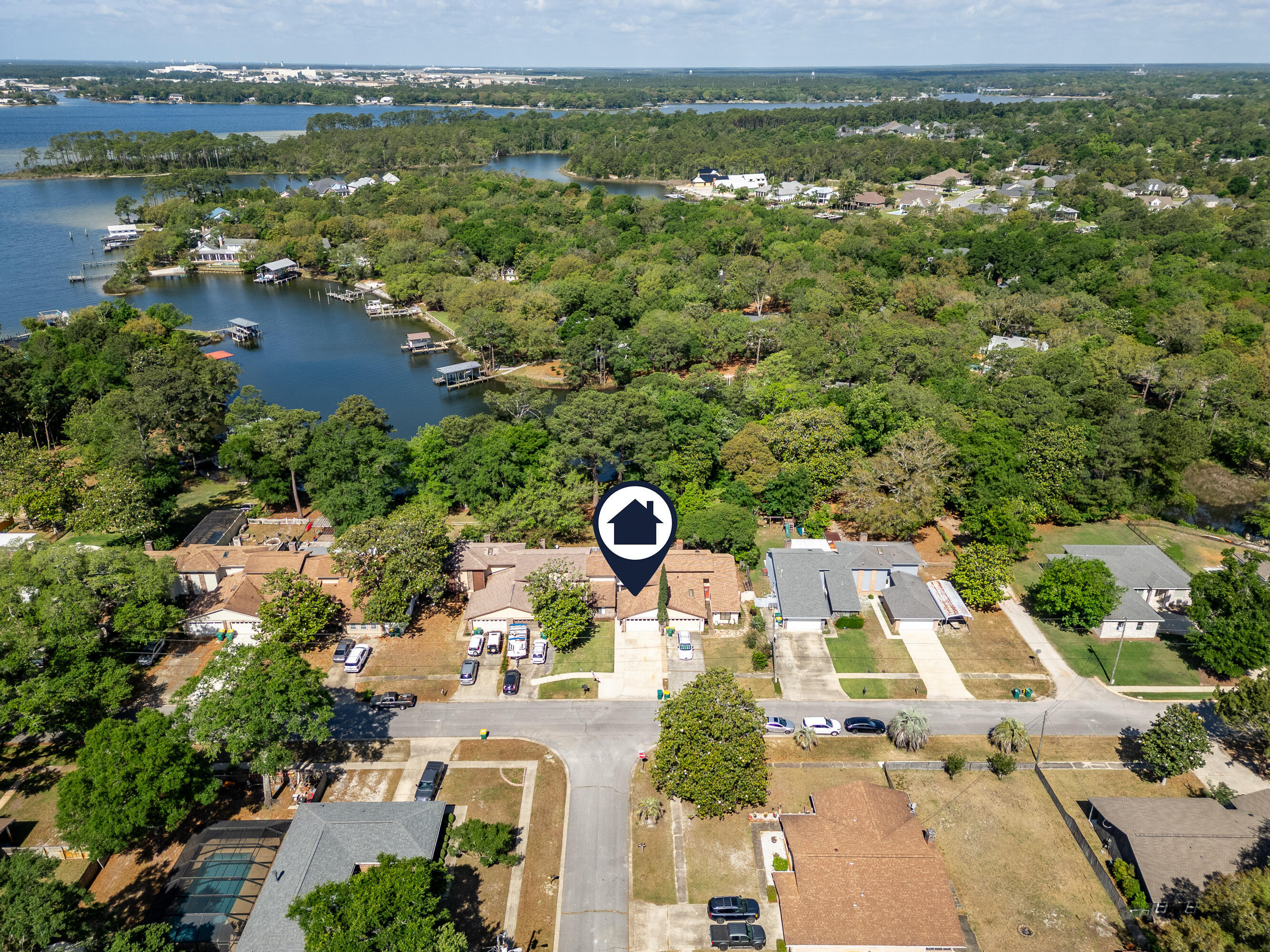 PINEWOOD ESTATES - Residential