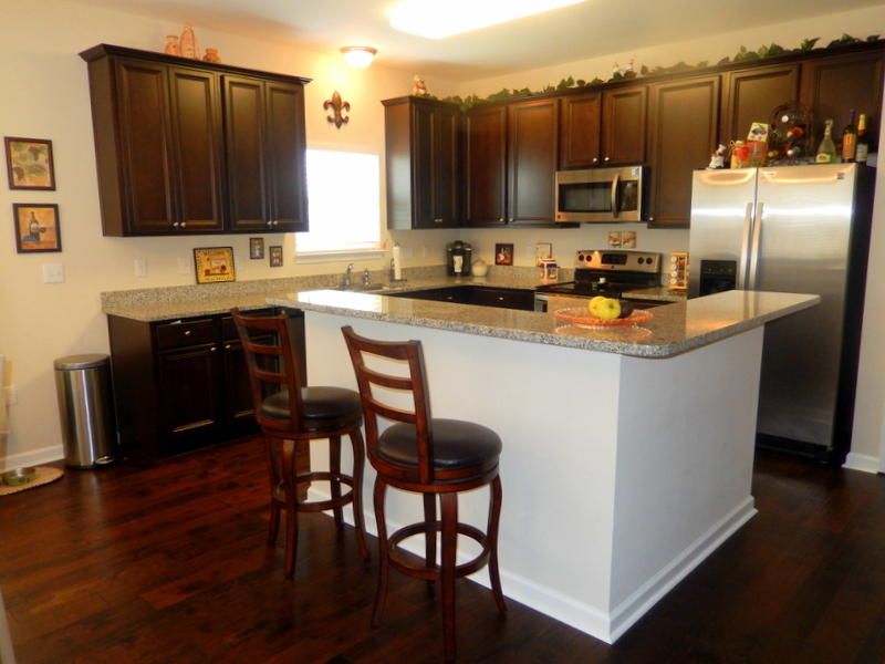 REDWOOD VILLAGE - Residential