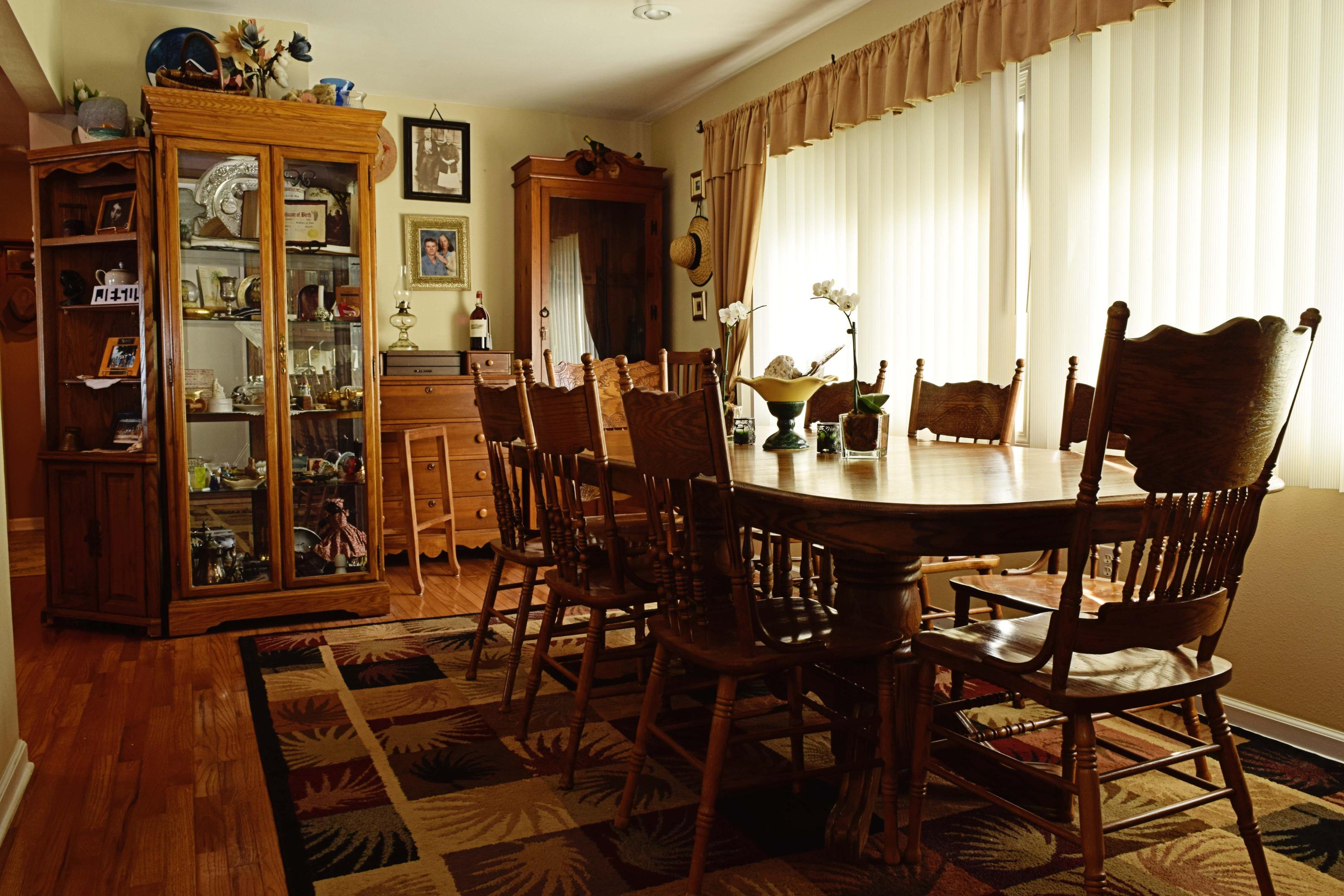 VILLA TASSO TOWN OF - Residential