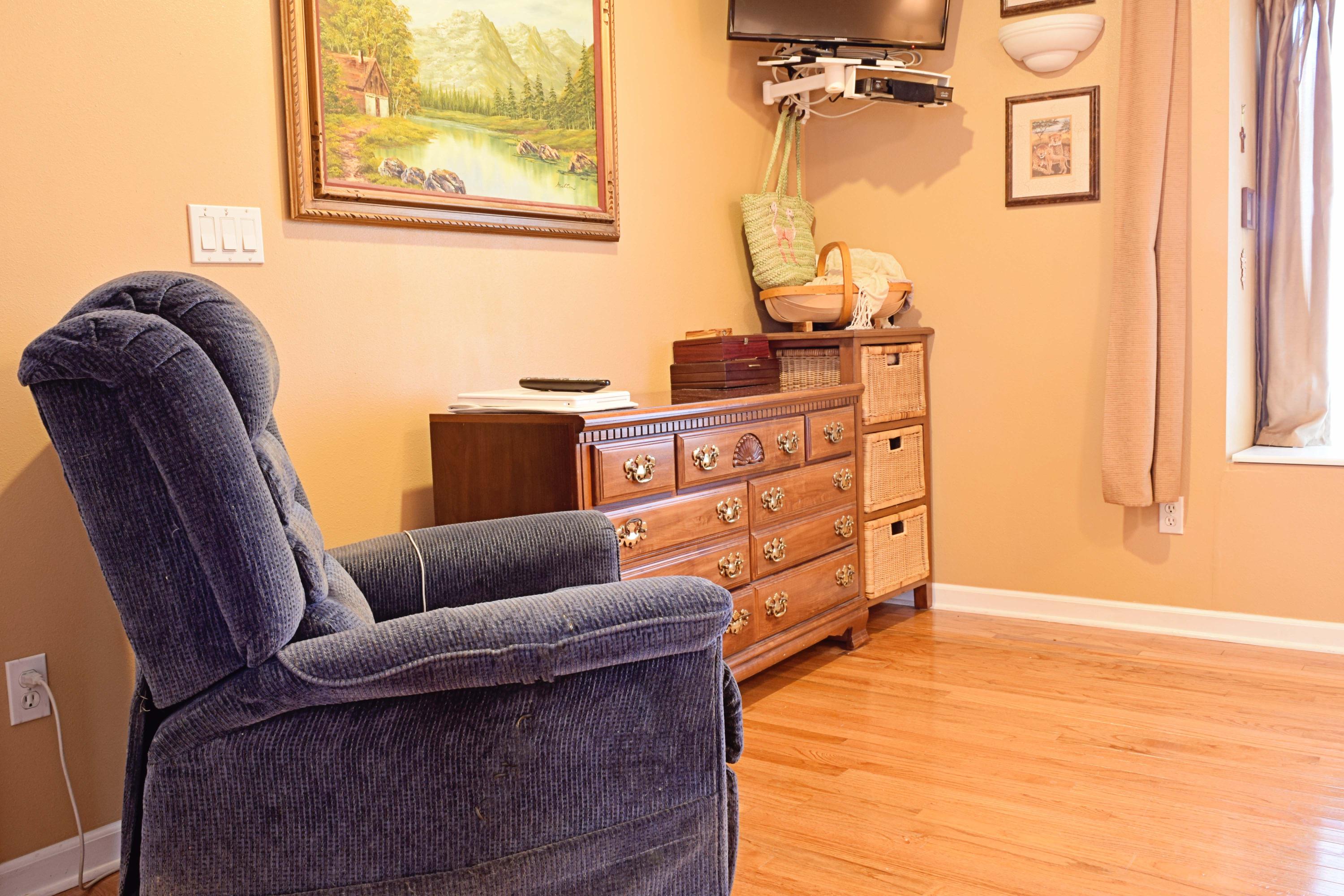 VILLA TASSO TOWN OF - Residential