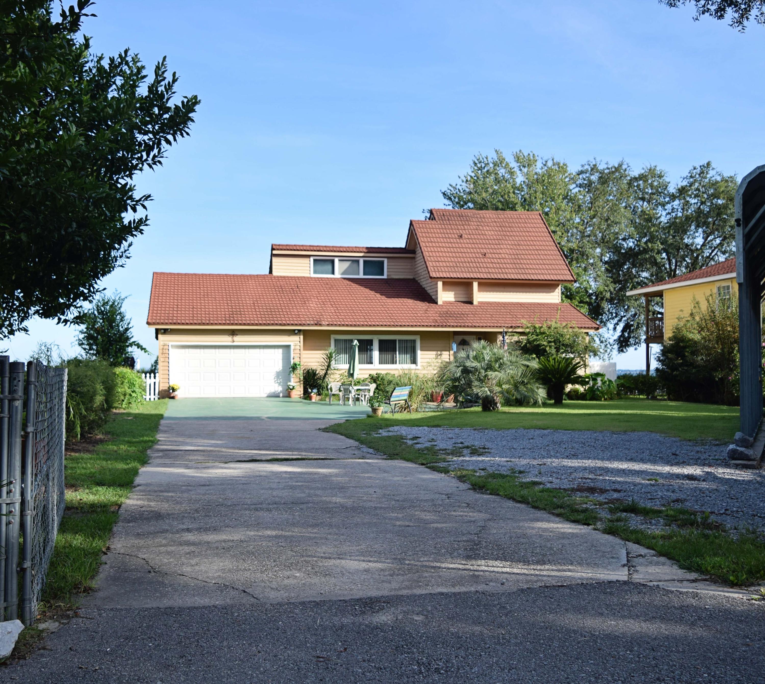 VILLA TASSO TOWN OF - Residential