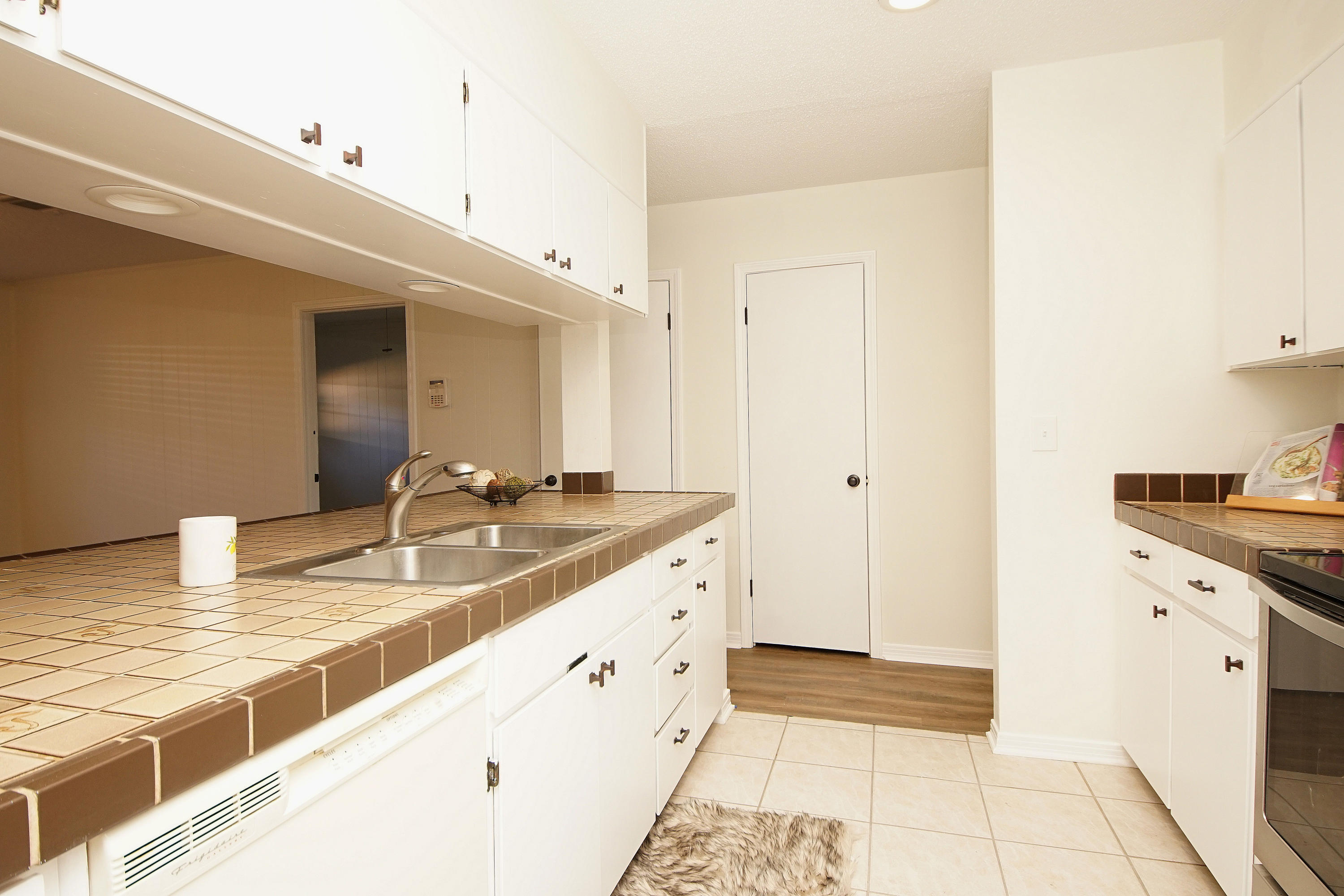 KENWOODSouth Range 24 (242000.00) - Residential