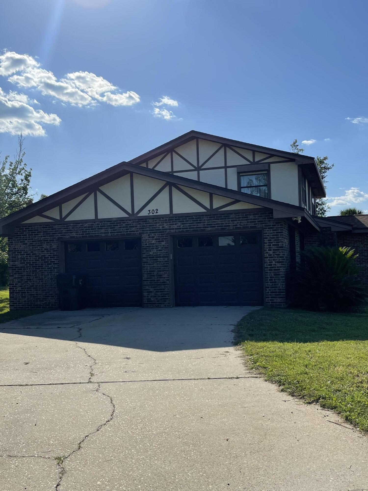 BAY PARK MANOR THE - Residential