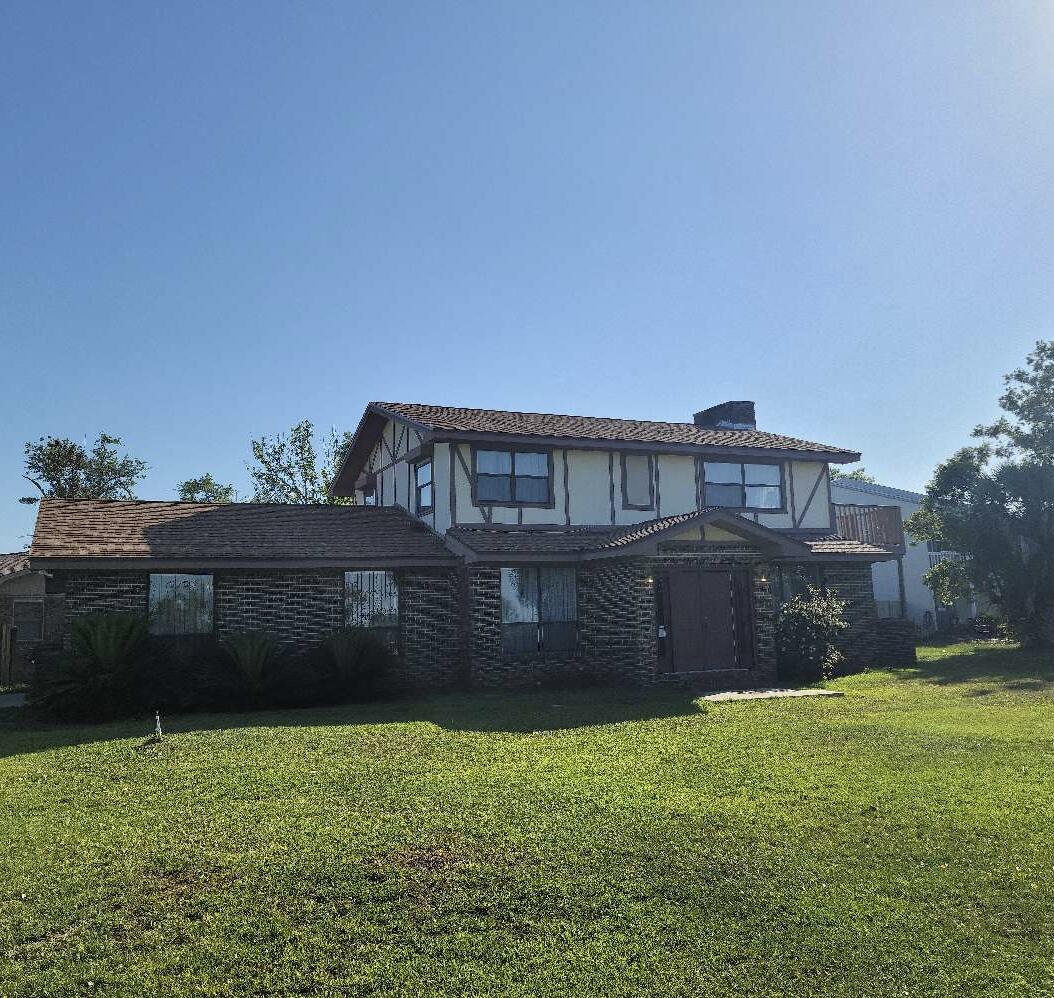 BAY PARK MANOR THE - Residential