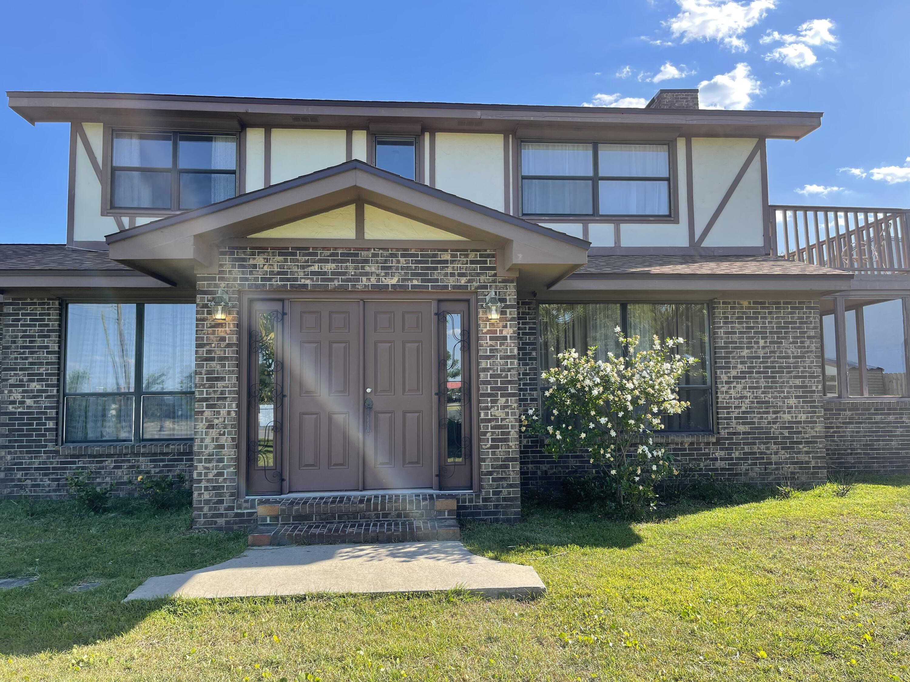 BAY PARK MANOR THE - Residential