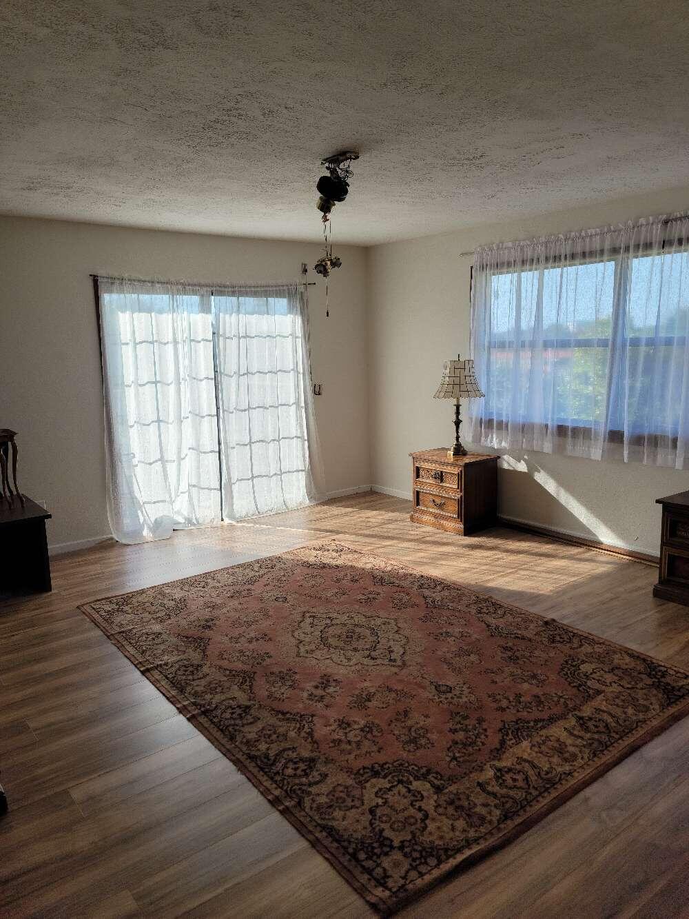 BAY PARK MANOR THE - Residential