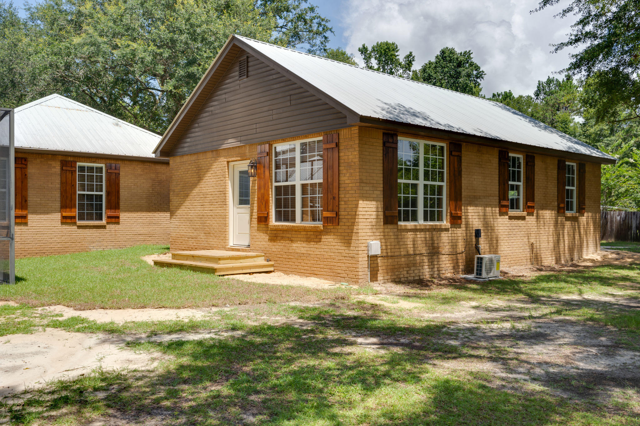 4843 County Highway 3280 - Residential