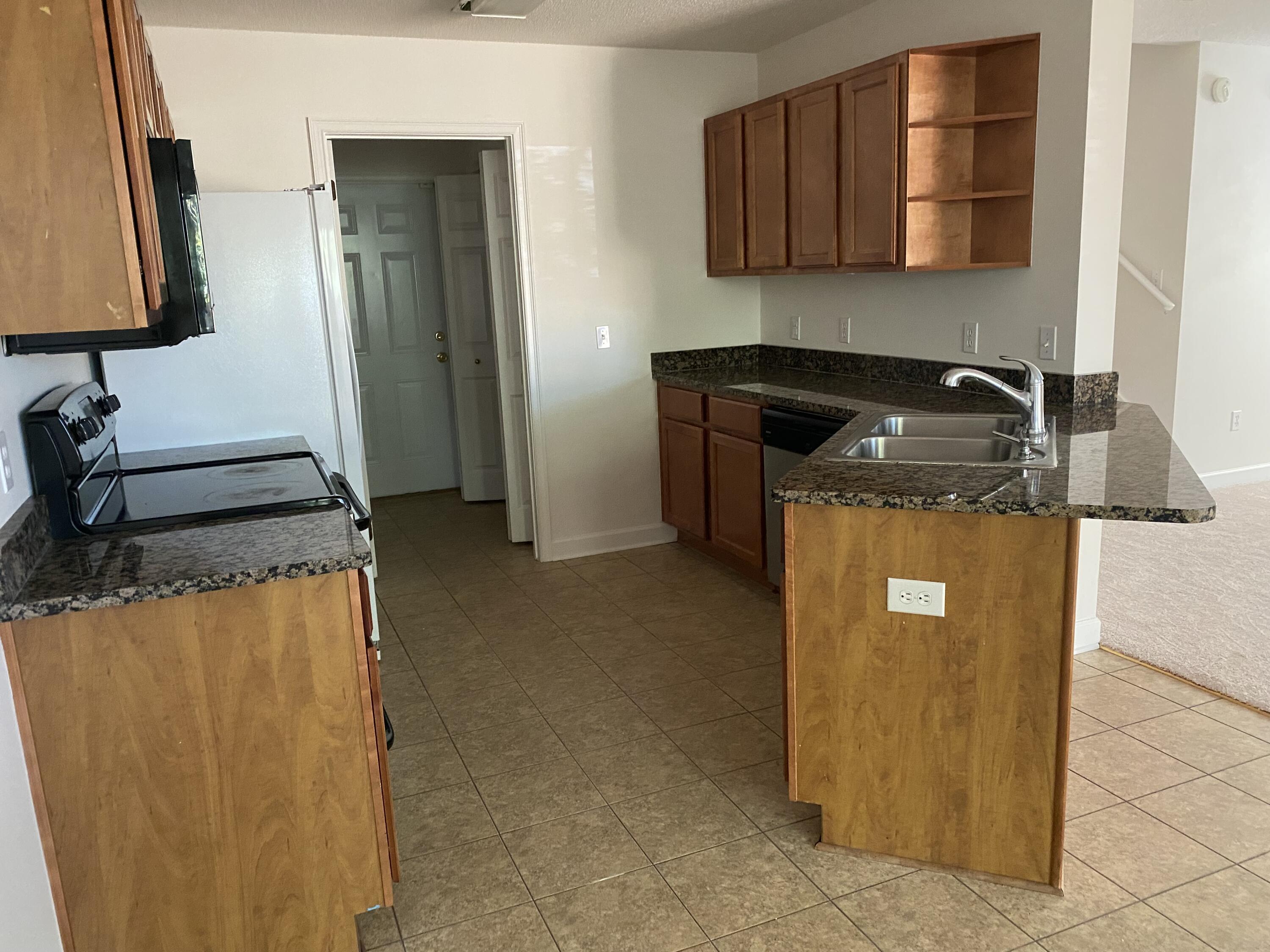 SUMMERWOOD - Residential