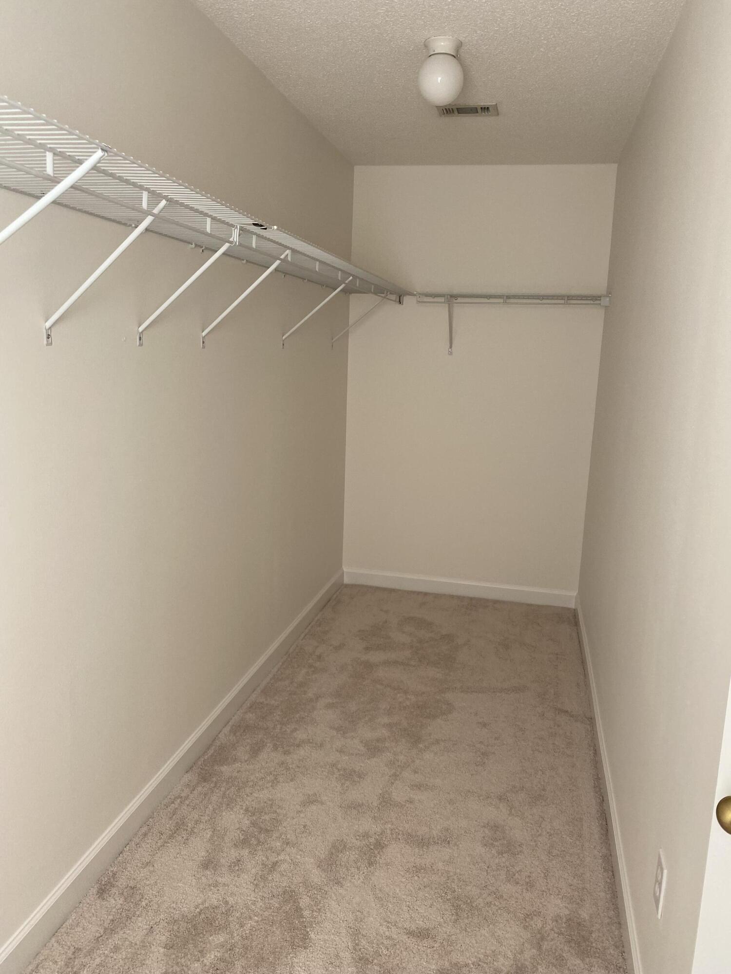 SUMMERWOOD - Residential