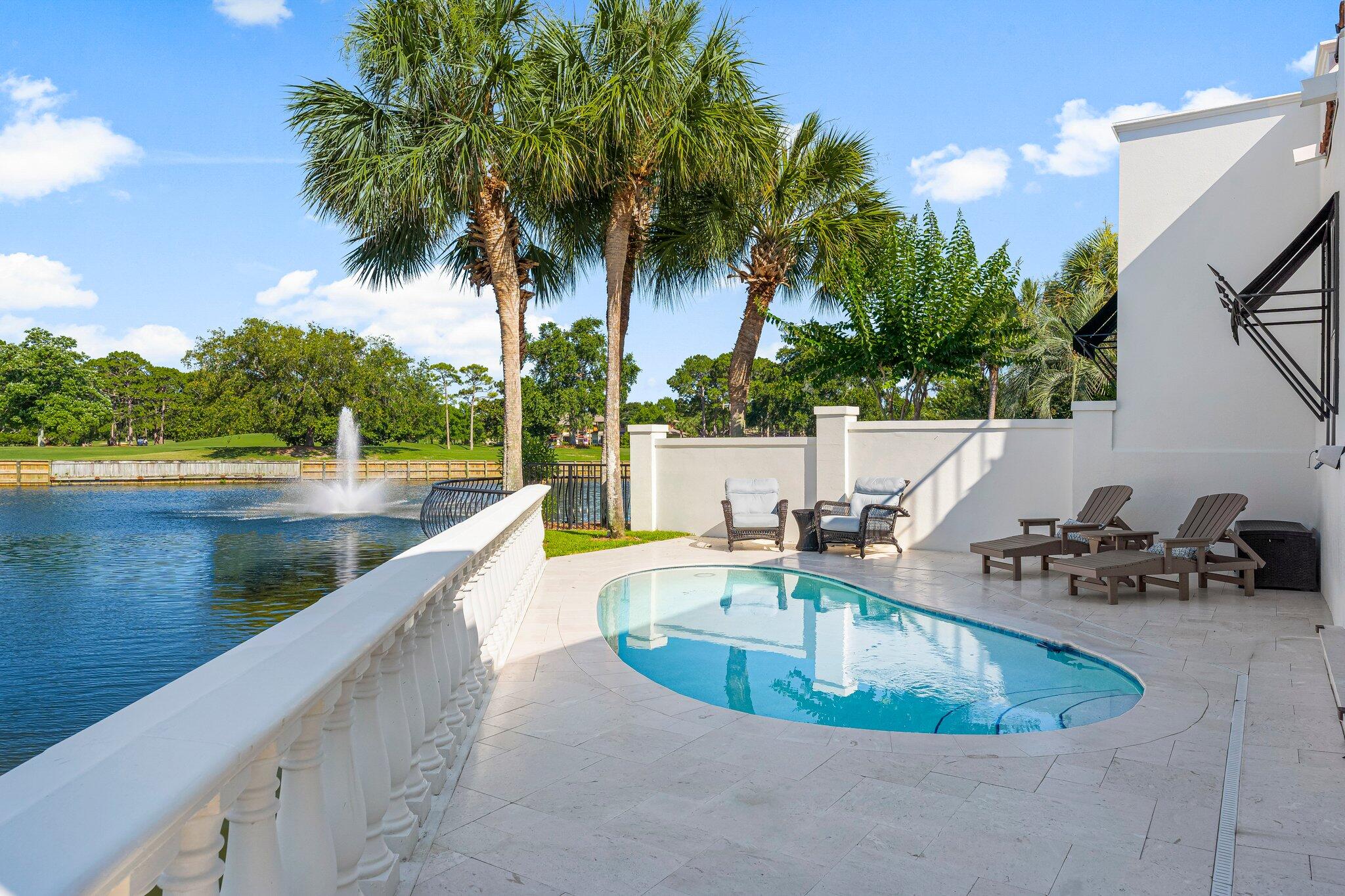 FOUNTAINS AT SANDESTIN - Residential