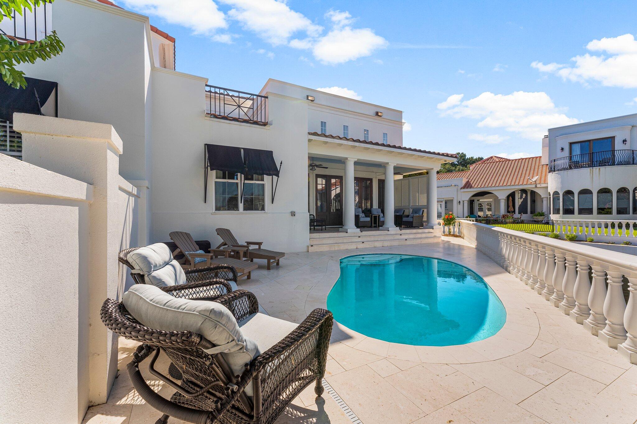 FOUNTAINS AT SANDESTIN - Residential