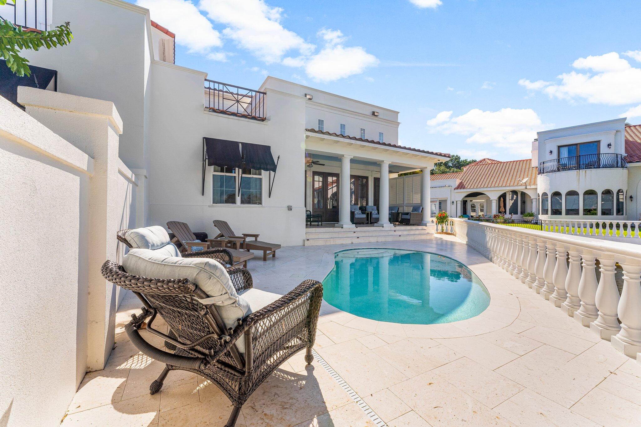FOUNTAINS AT SANDESTIN - Residential