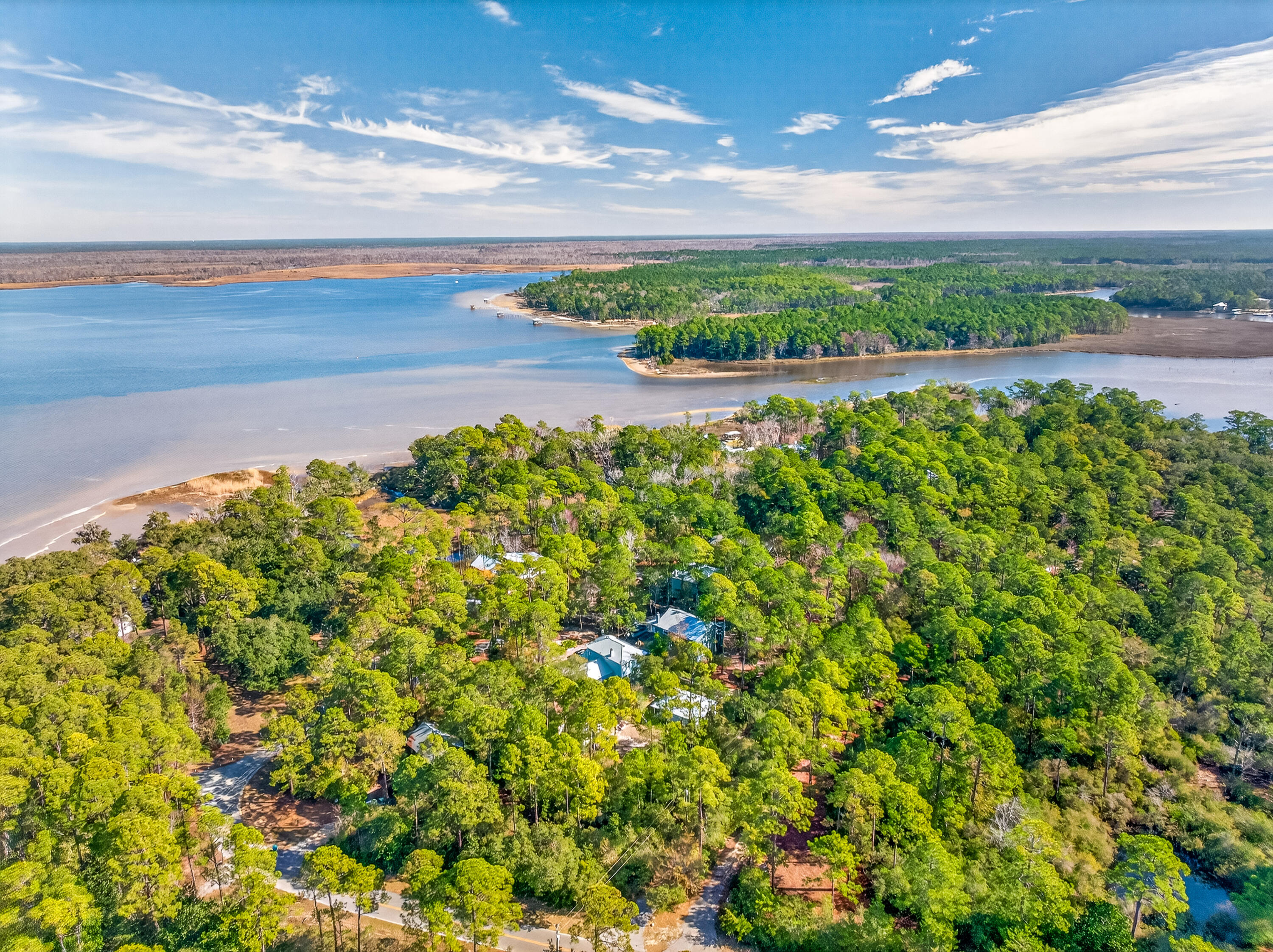 SHALLOWS S/D THE - Residential