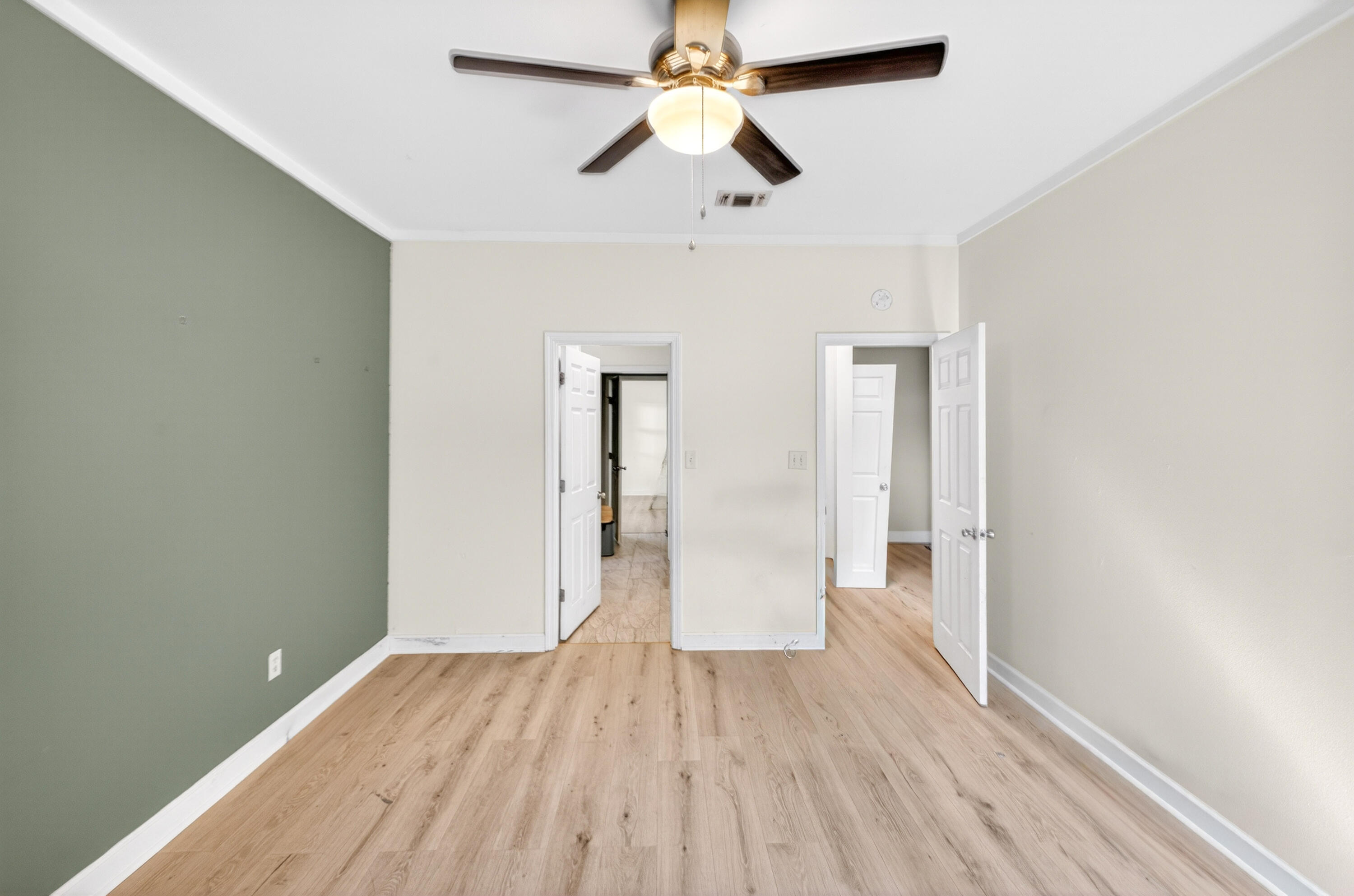 SHALLOWS S/D THE - Residential