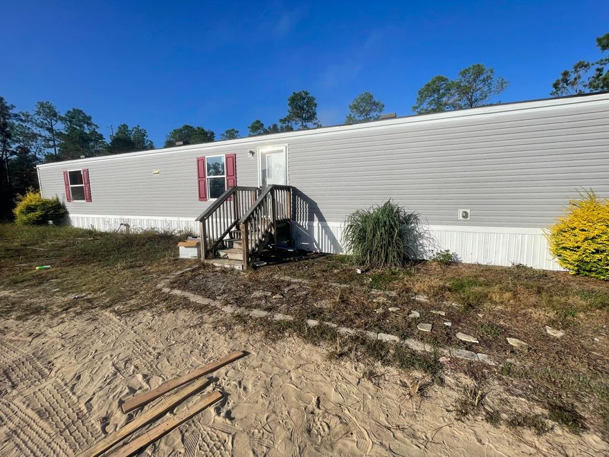 Here is your next primary residence or investment property! Situated in a highly sought after neighborhood in Crestview! Tenants just vacated this morning, come see it while it is still available!