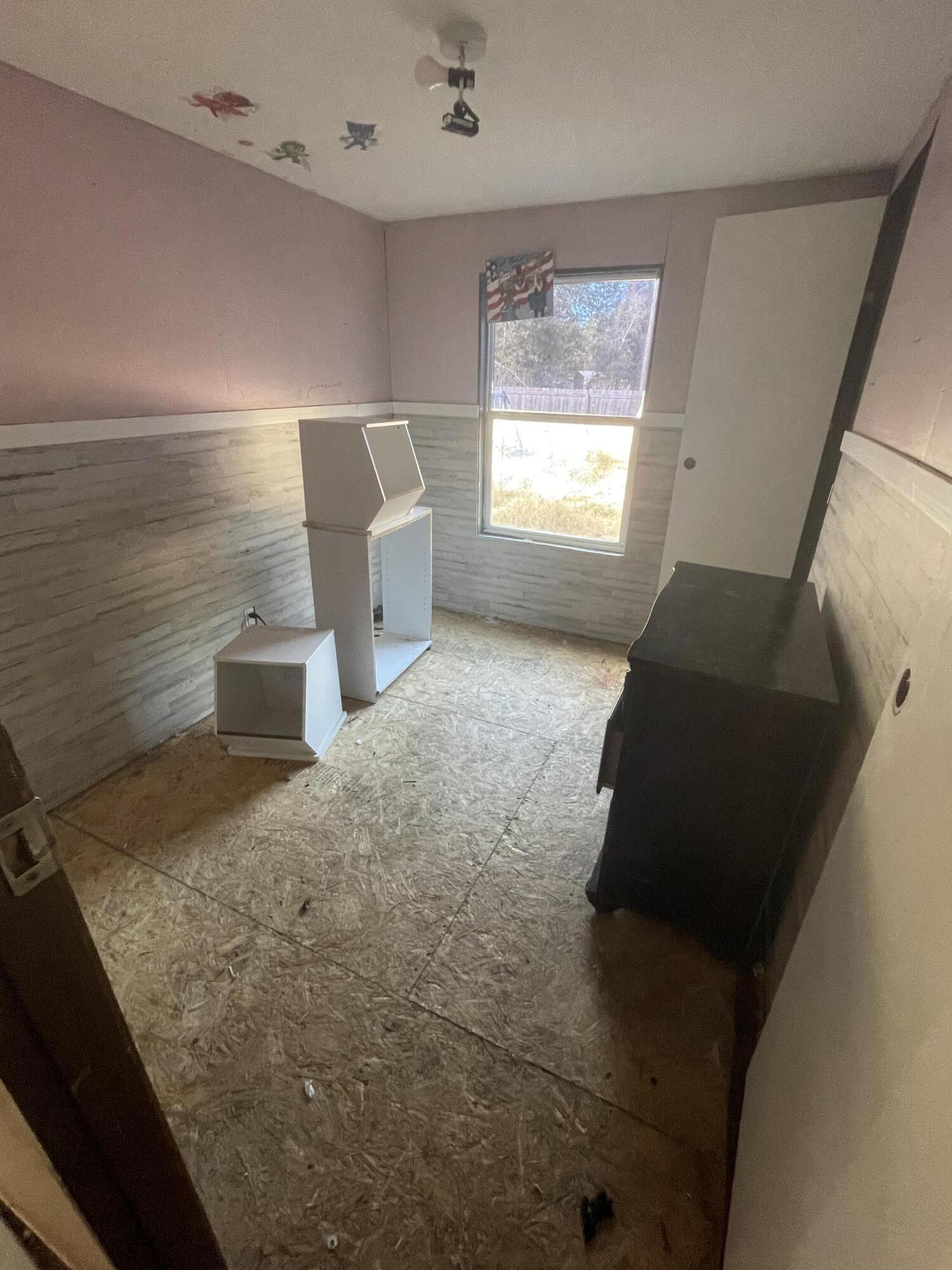 TRIPLE LAKES ESTATES - Residential