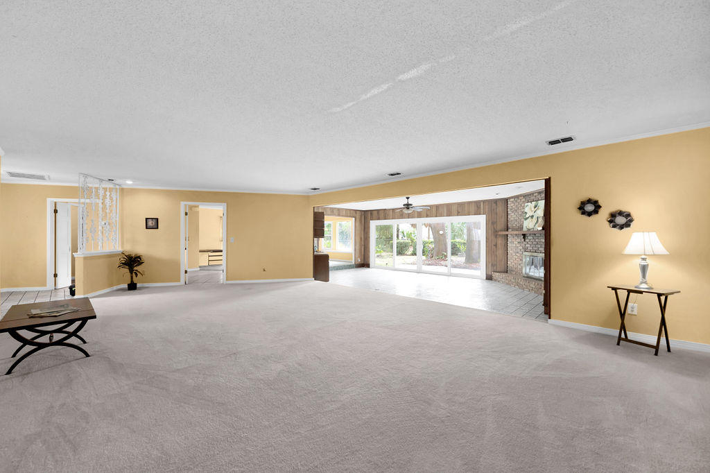 LAKE LORRAINE ESTATES - Residential