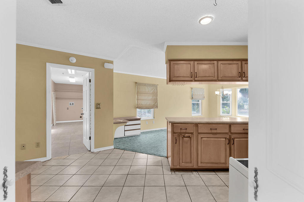 LAKE LORRAINE ESTATES - Residential