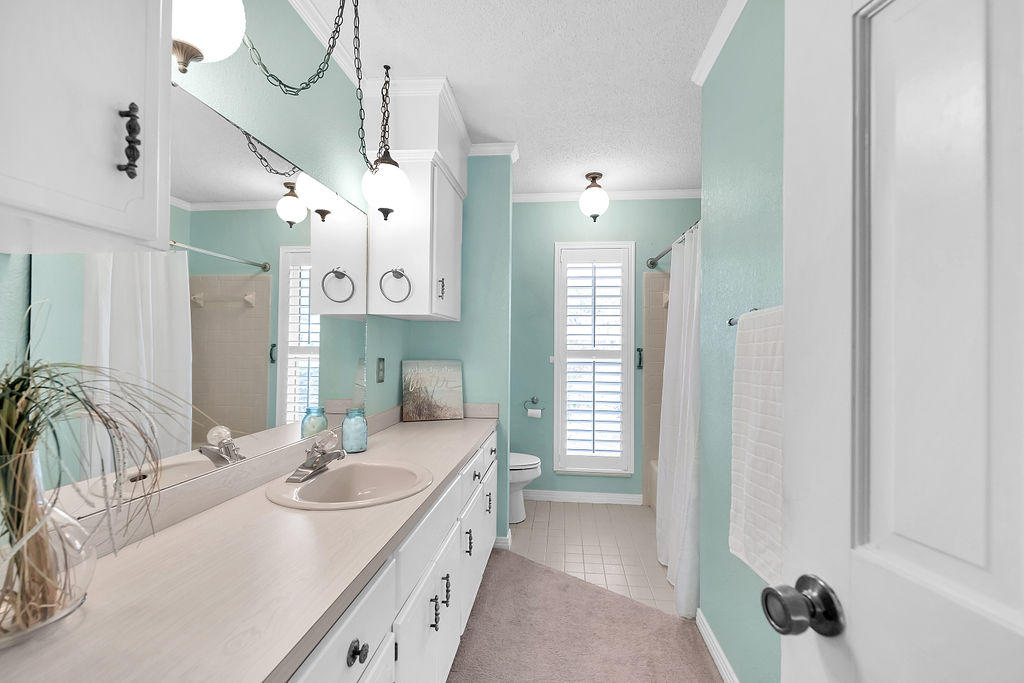 LAKE LORRAINE ESTATES - Residential