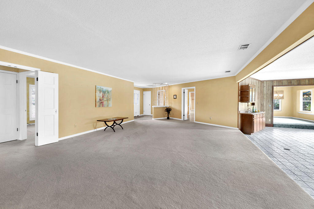 LAKE LORRAINE ESTATES - Residential