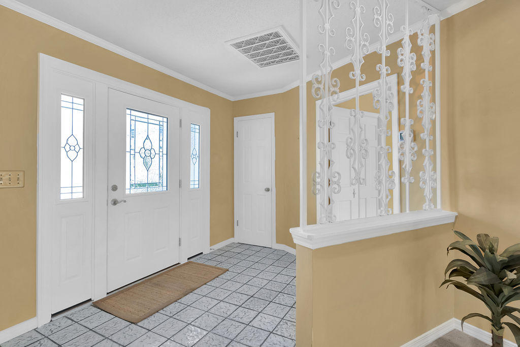 LAKE LORRAINE ESTATES - Residential