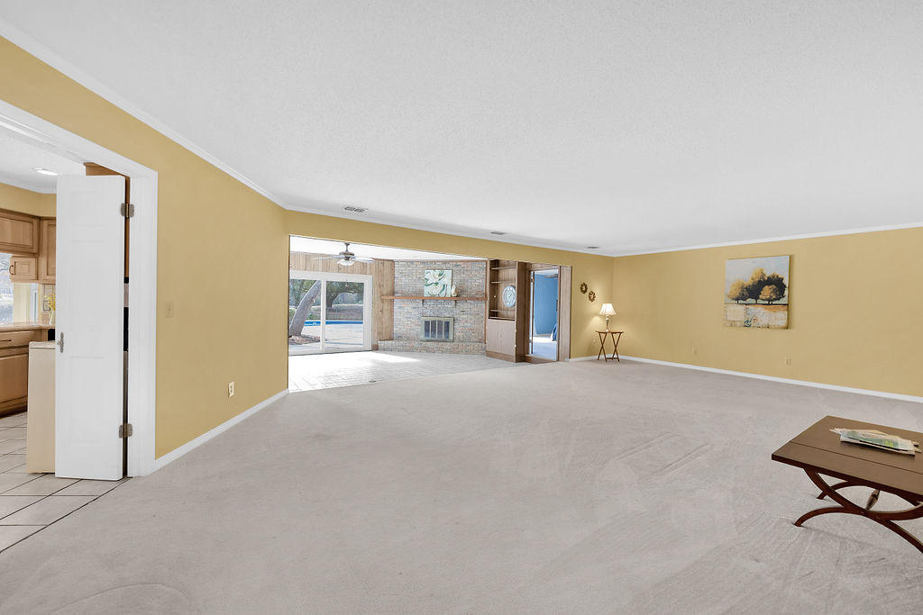 LAKE LORRAINE ESTATES - Residential